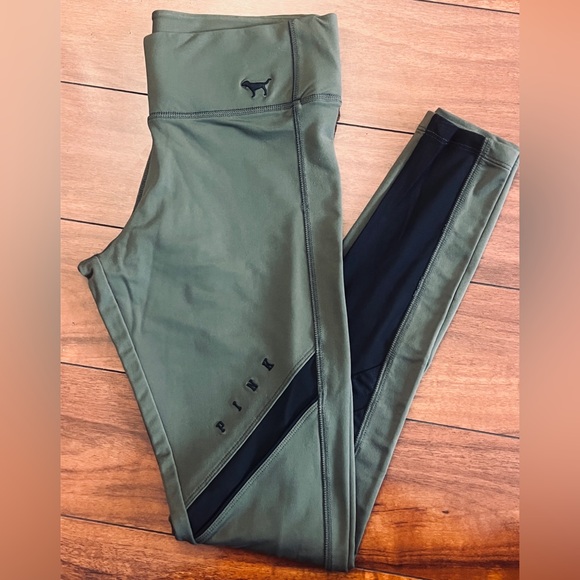 PINK Victoria's Secret Pants - PINK Victoria's Secret Green and Black Leggings